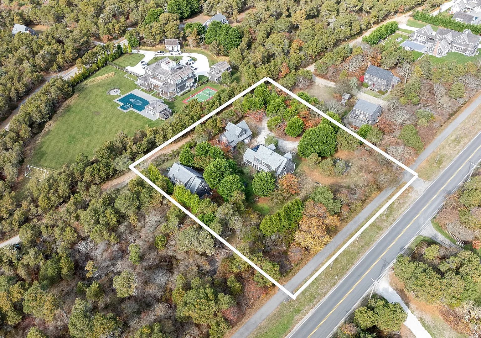 121 Surfside Rd - Photo 1