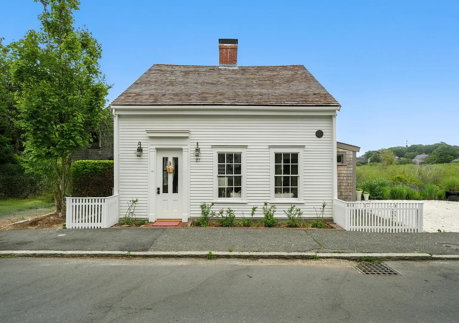 27 N Liberty St - Photo 1