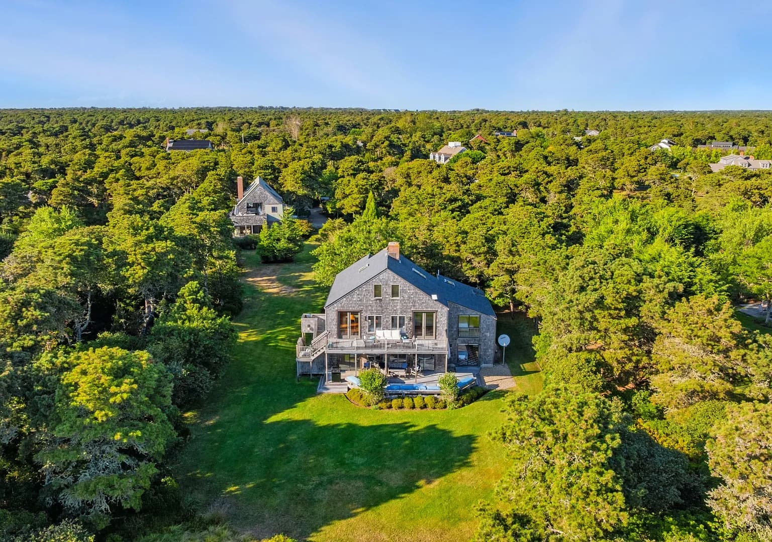 25 Pond View Dr, Nantucket