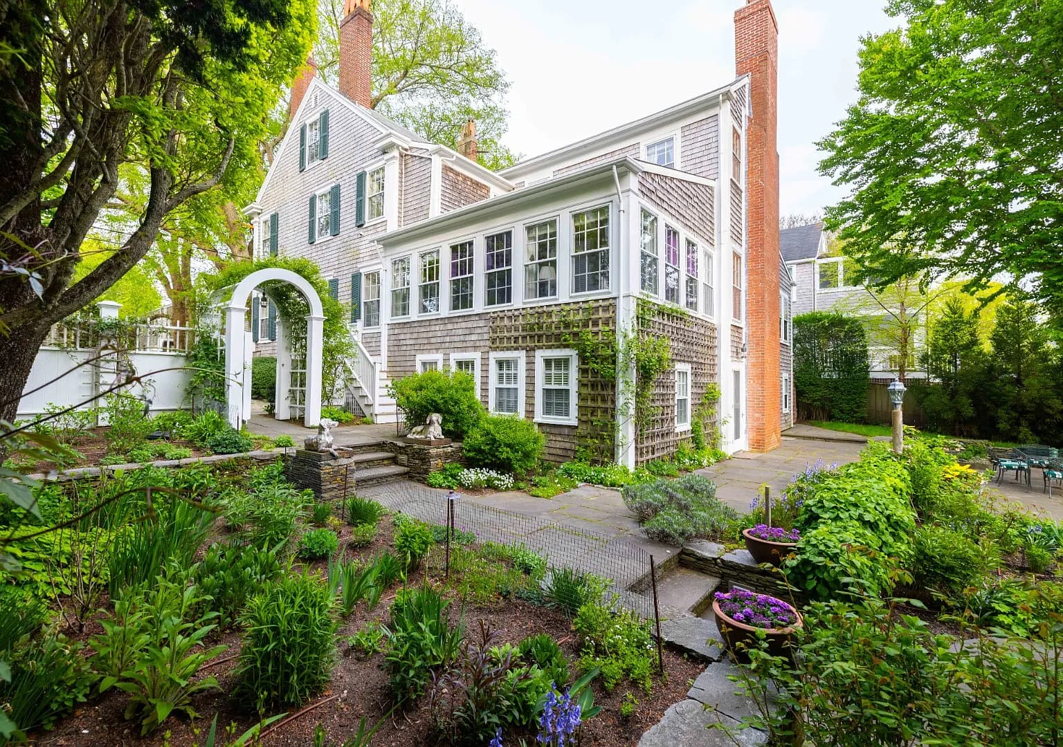 9 Pleasant St - Photo 3