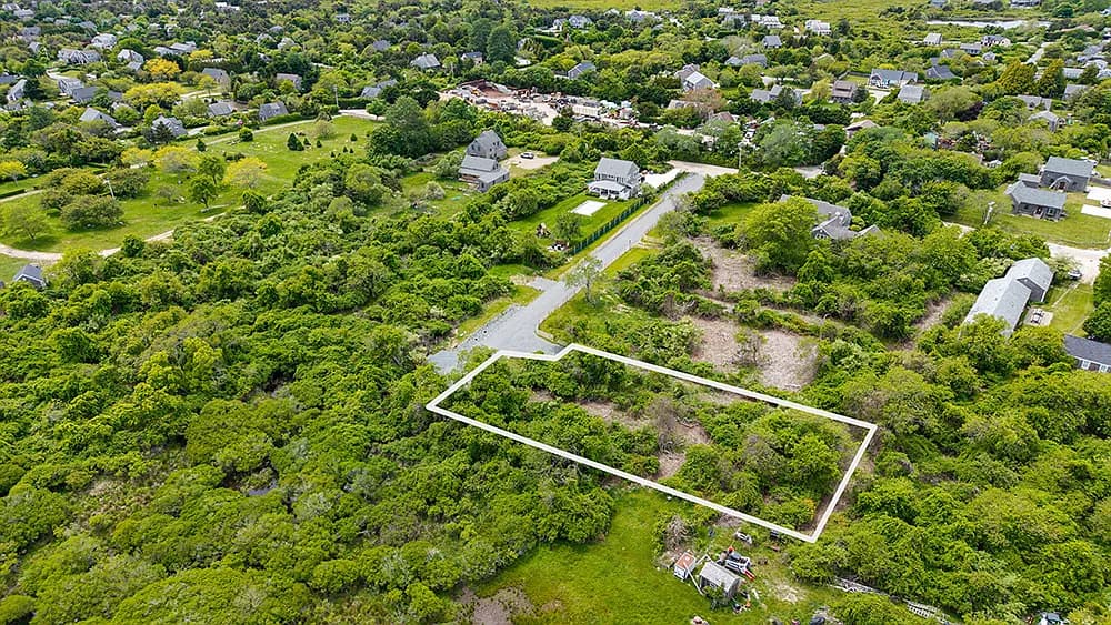 6 Bittersweet Ln, Nantucket