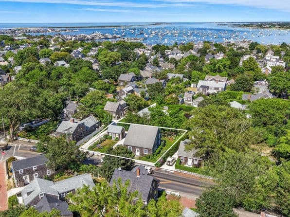 52 Pleasant St, Nantucket