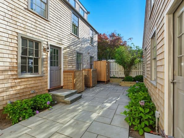 85R Orange St, Nantucket