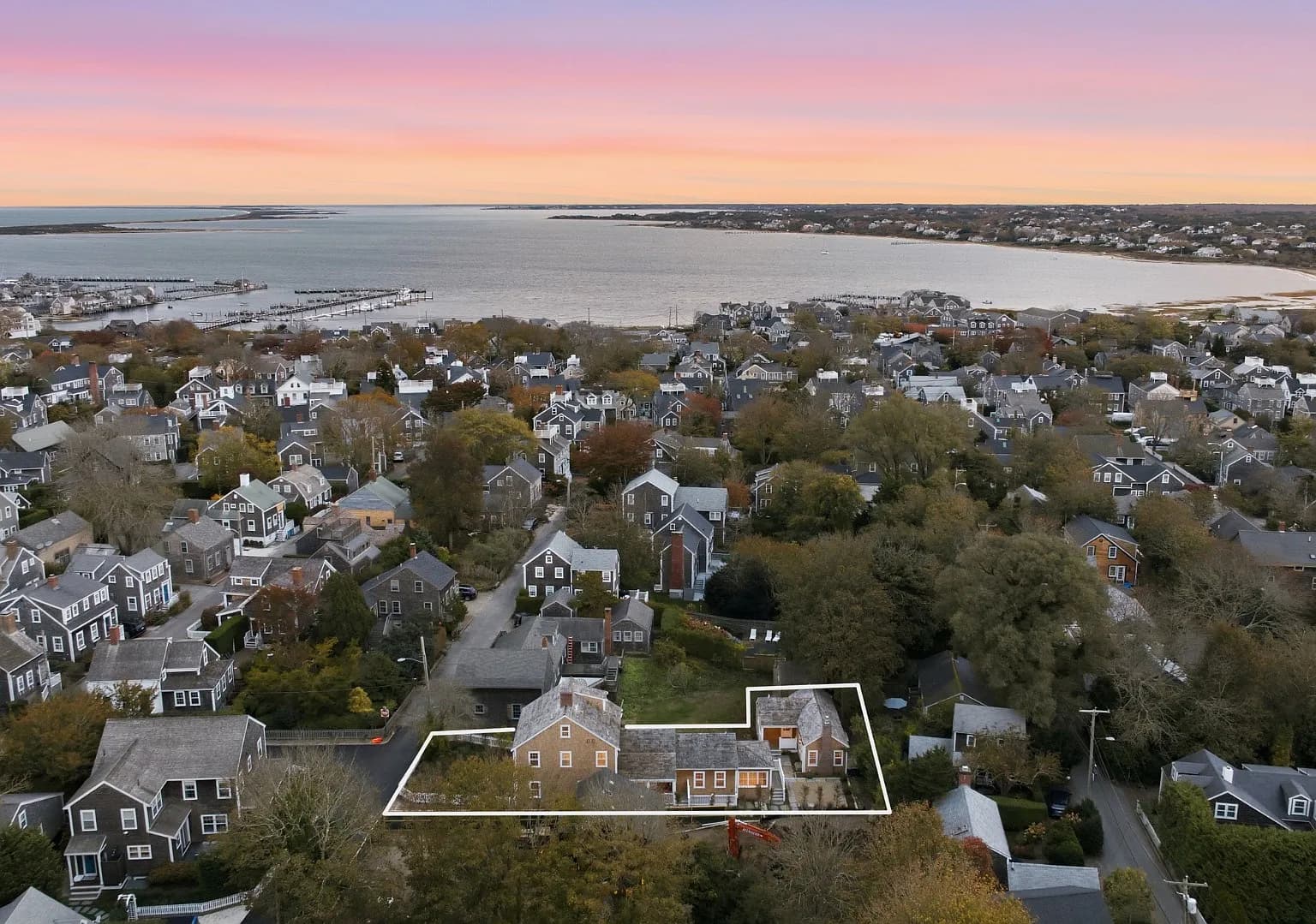 10 Silver St - Photo 1