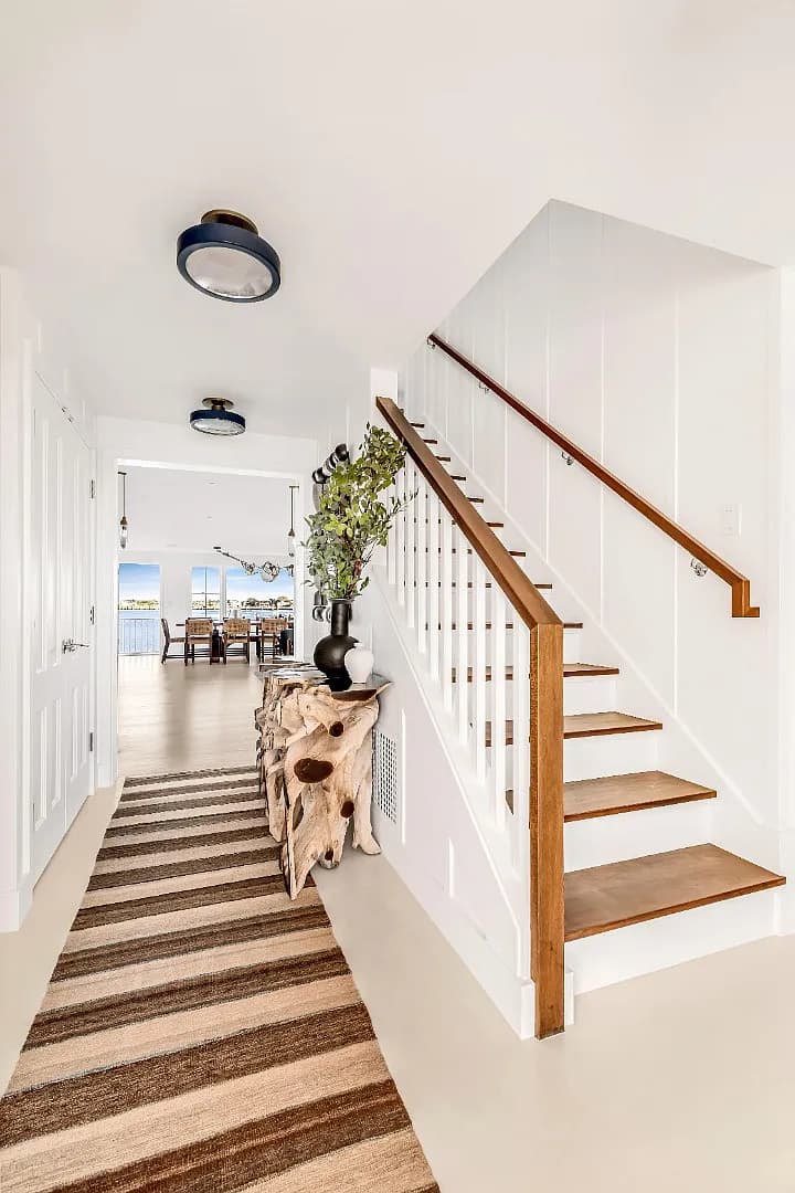 36 Easton St - Photo 1