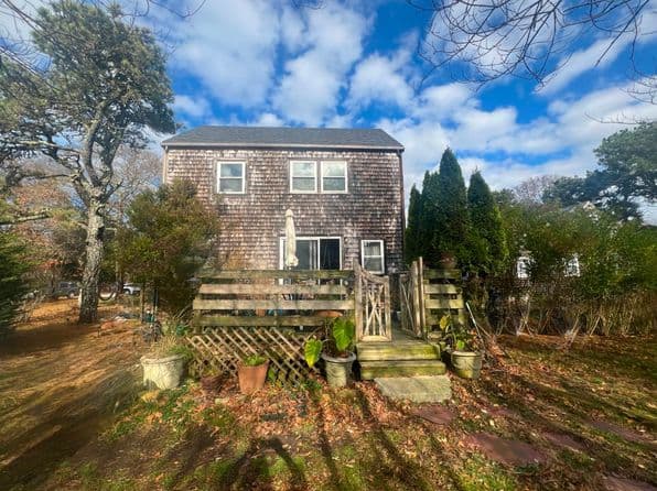 27 Macy Rd, Nantucket