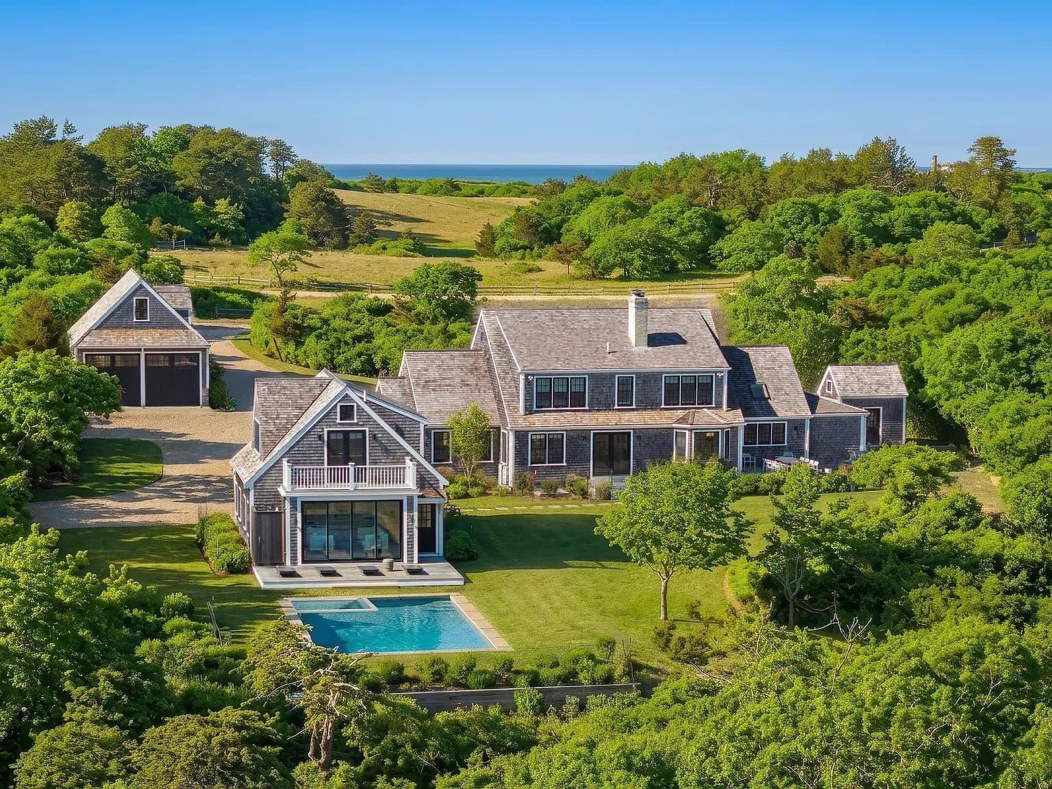 174 Cliff Rd, Nantucket