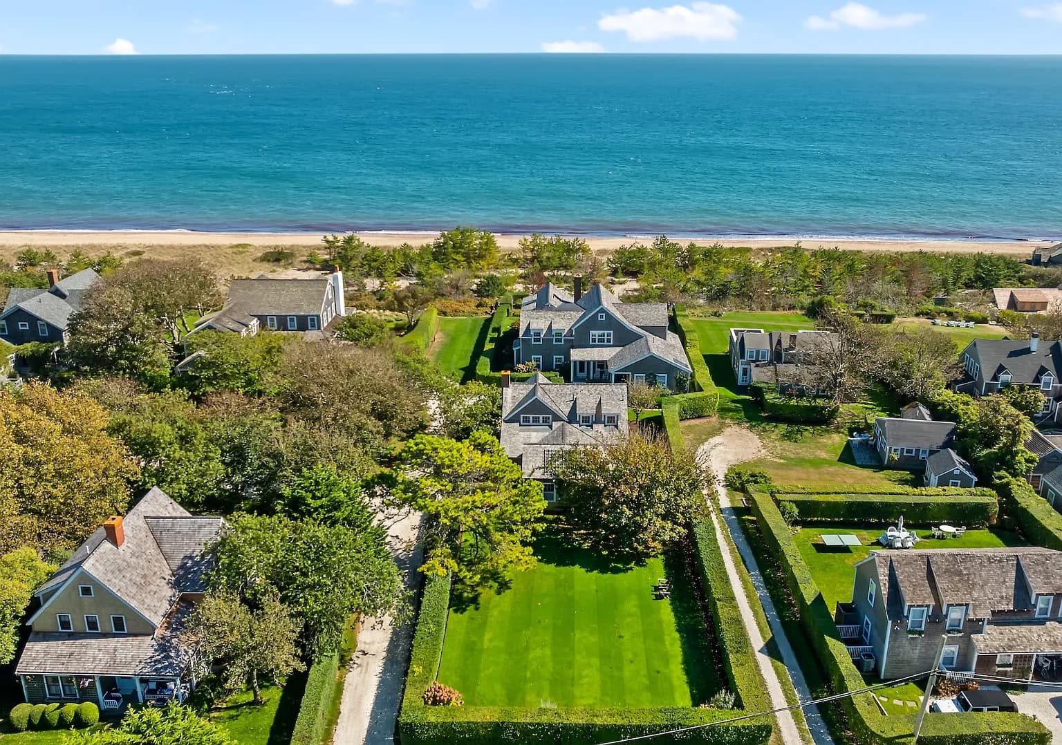 2 Nosegay Ln, Nantucket