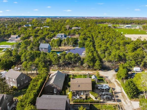 18 Pine Tree Rd