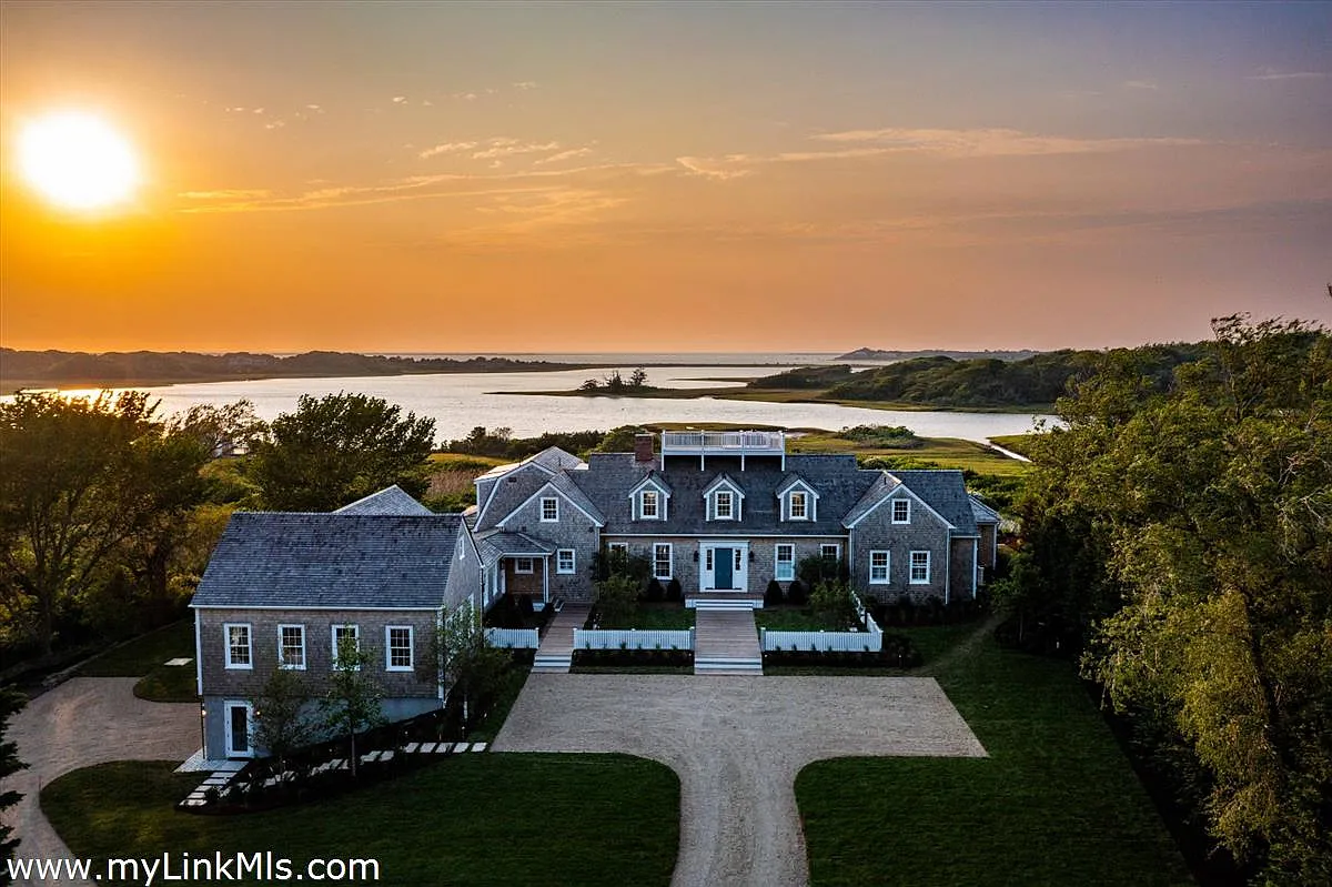 256 Polpis Rd