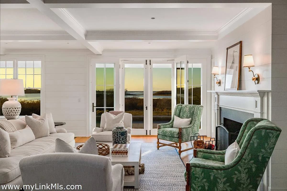 256 Polpis Rd - Photo 2