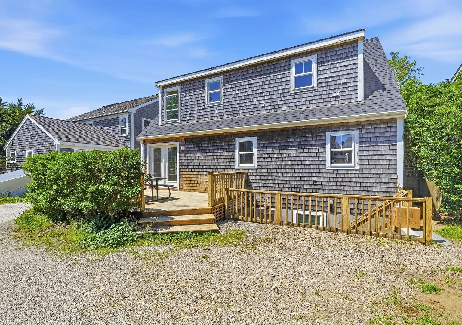 14 Essex Rd - Photo 2