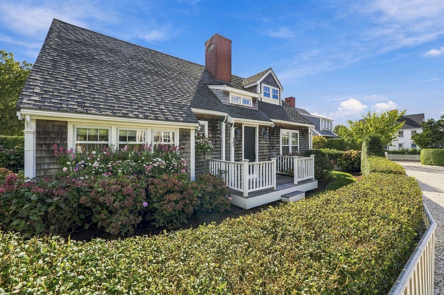 37 Washaman Ave - Photo 1