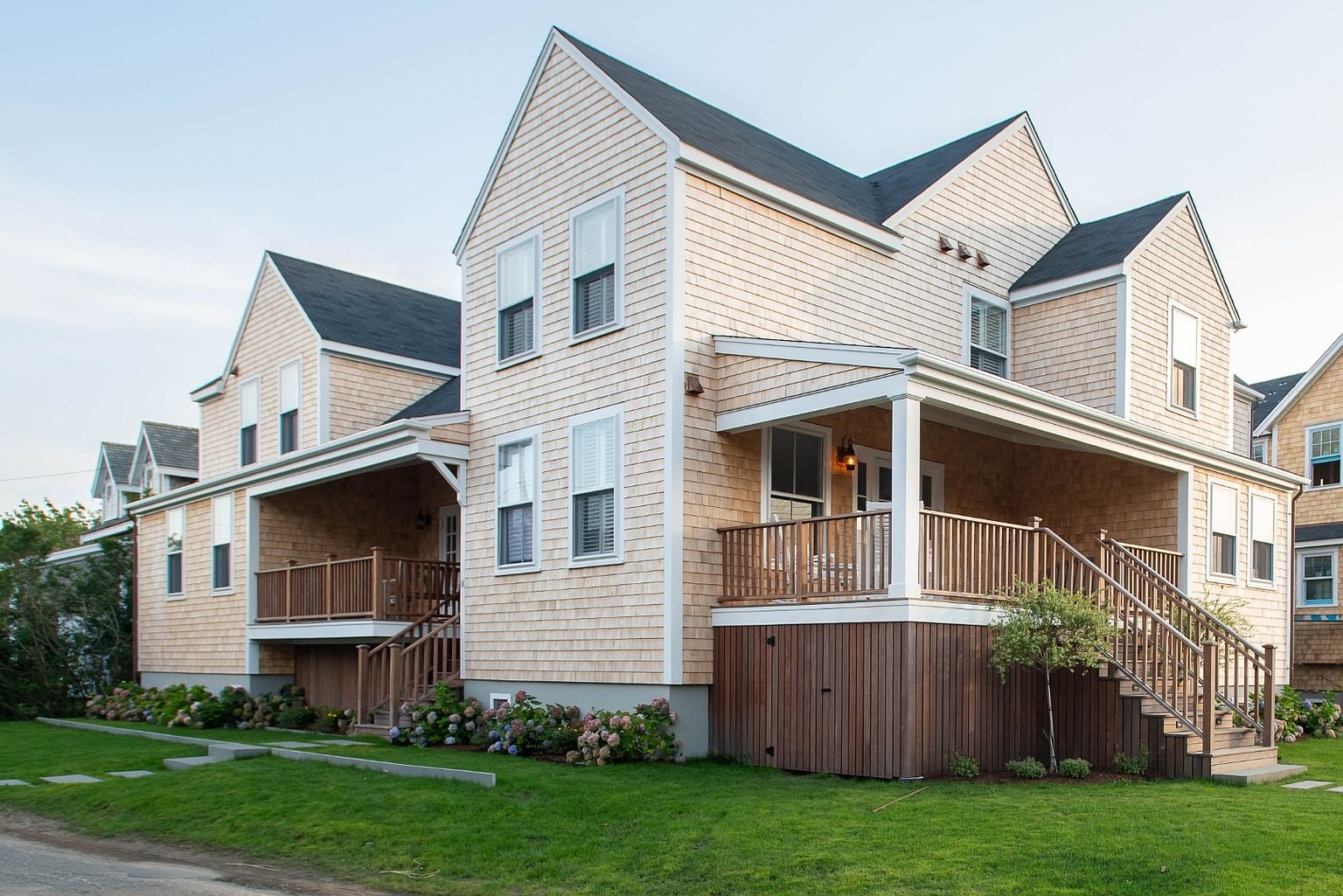 16 Walsh St