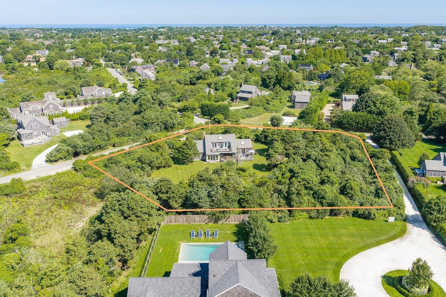 2 Wamasquid Pl - Photo 1