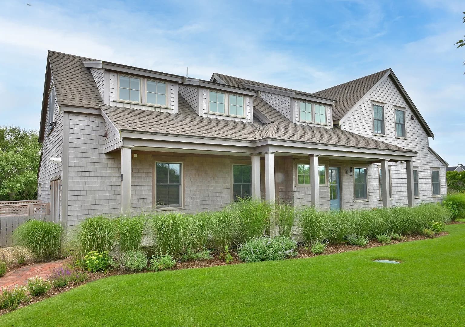 11 Columbus Ave - Photo 1