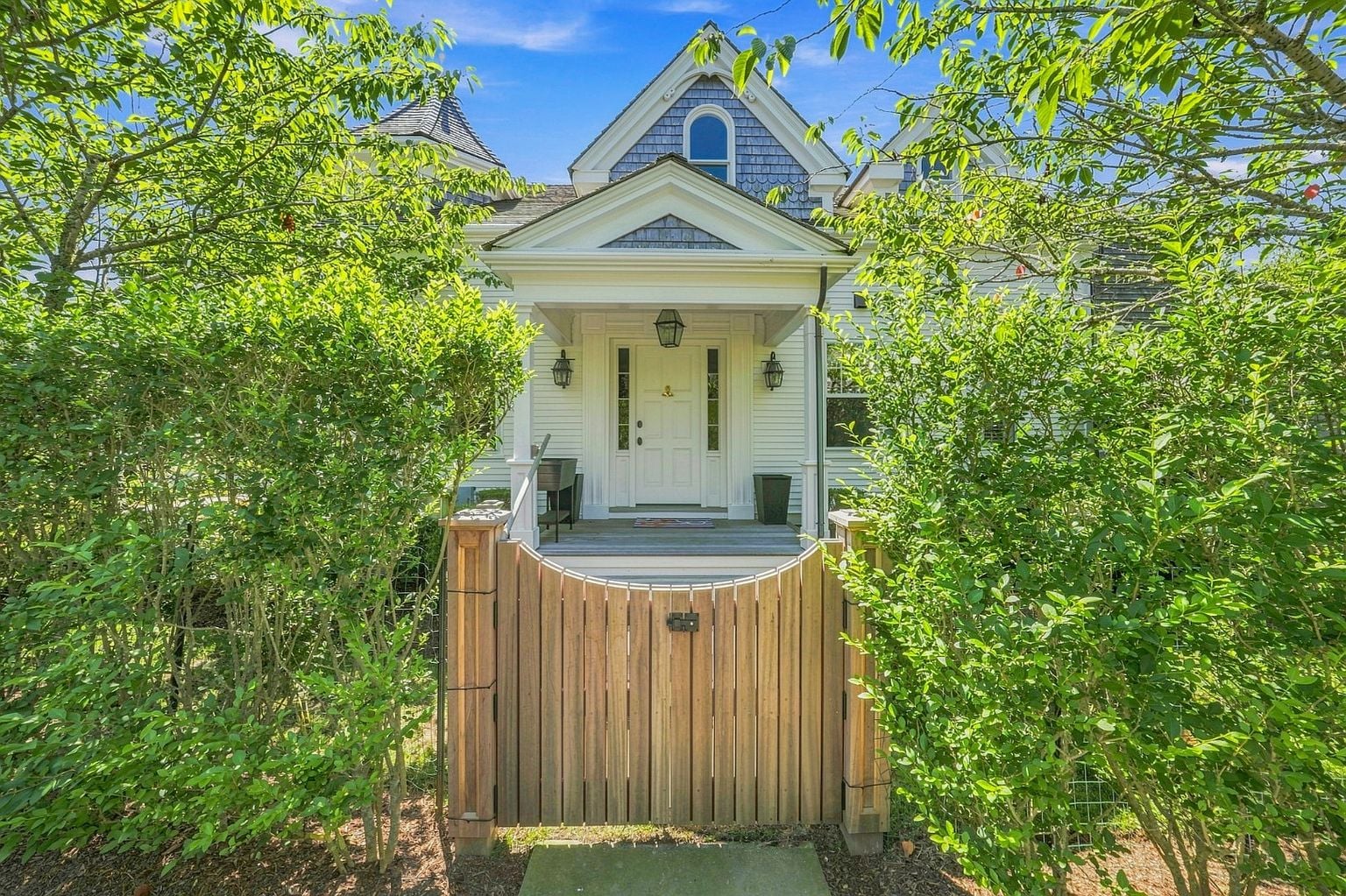 2 Brocks Ct