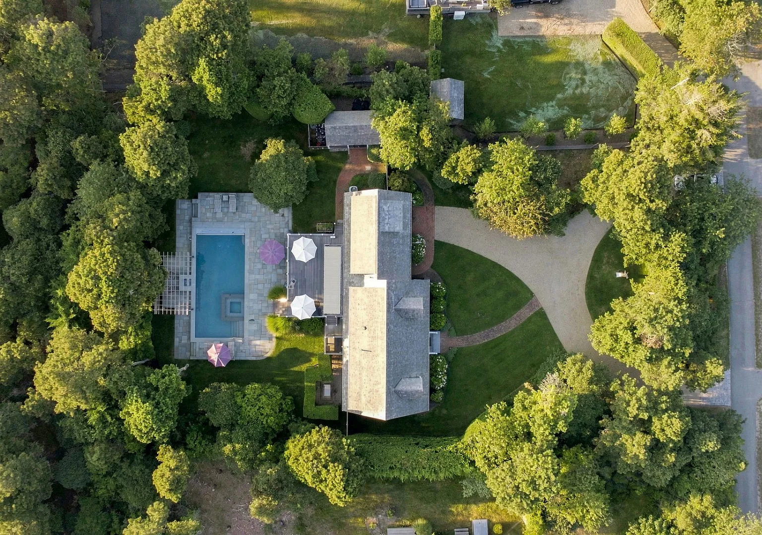 135 Surfside Rd