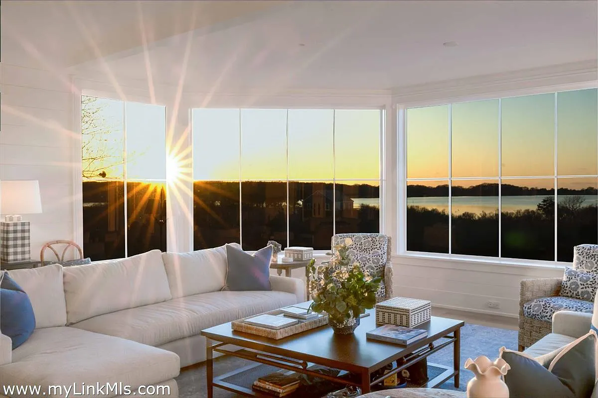 256 Polpis Rd - Photo 3