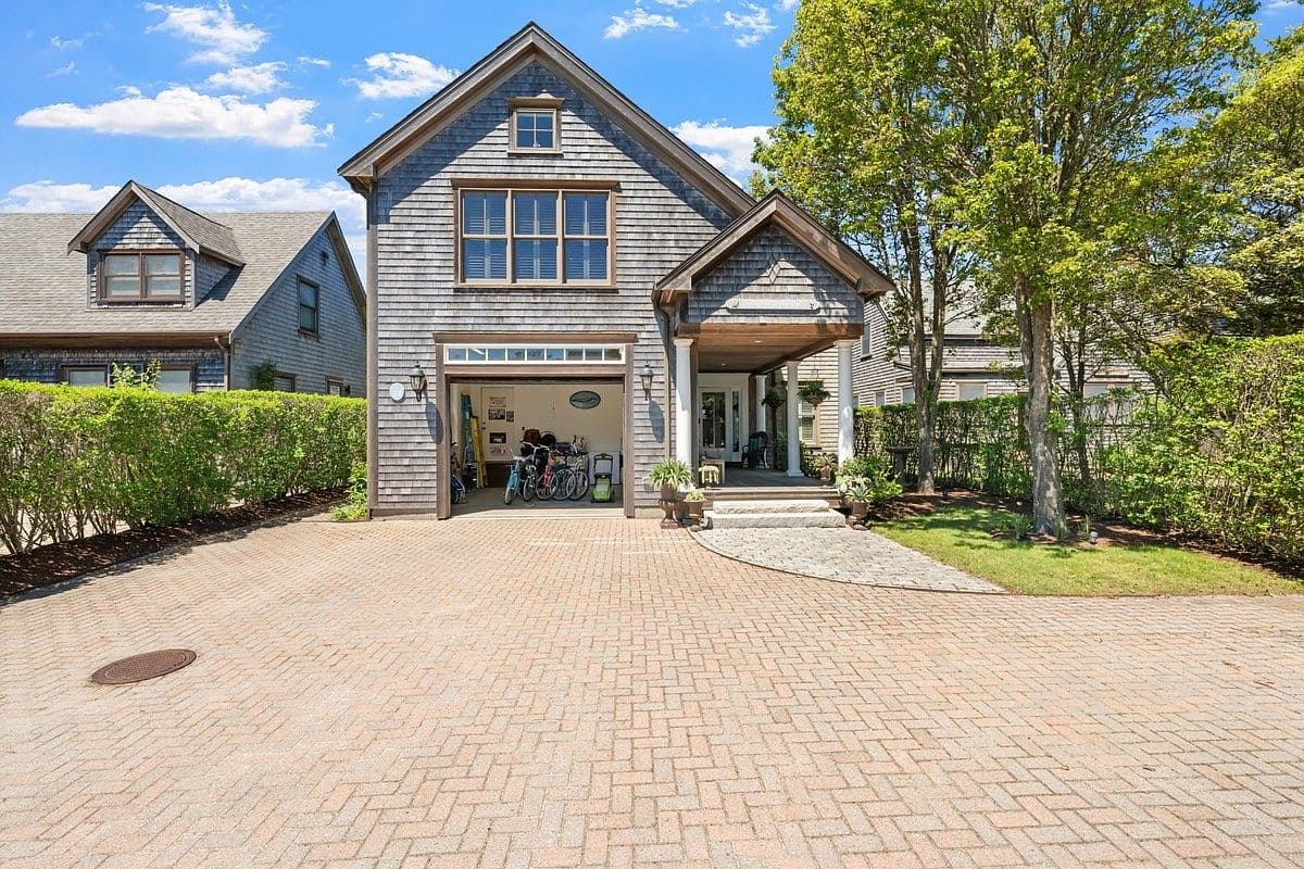 24 Macys Ln - Photo 1