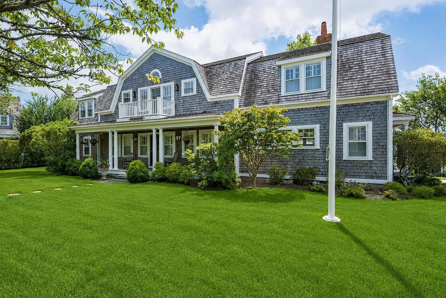 8 Hedge Row - Photo 1