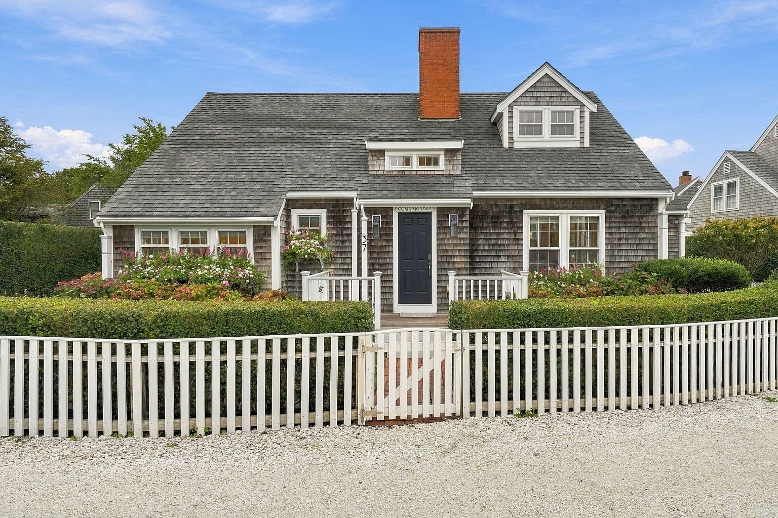 37 Washaman Ave - Photo 2