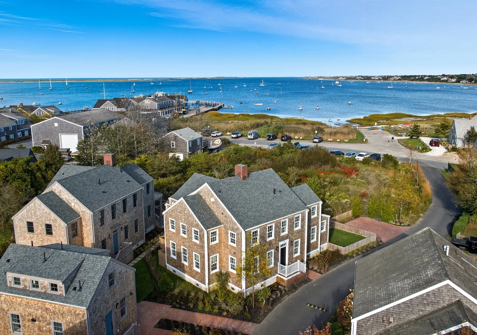 6 Mariner Way