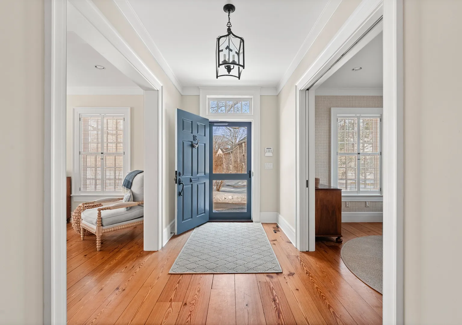 18 Mill St - Photo 2