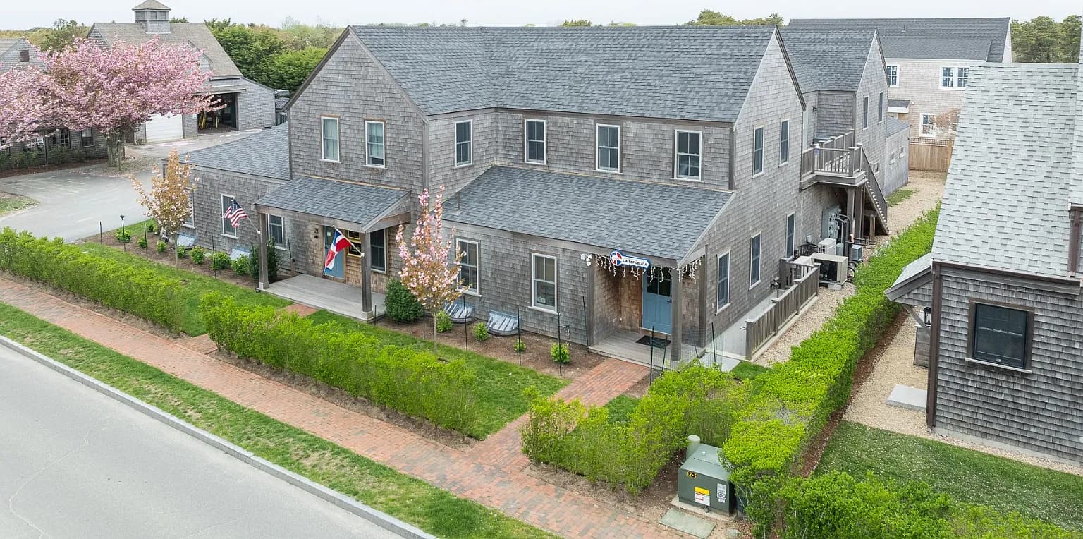 21 Amelia Dr - Photo 2